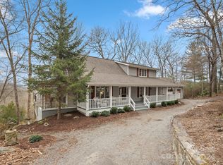 5571 Spring Rd, Hendersonville, NC 28739