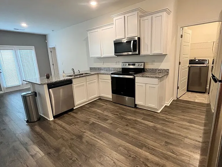 102 Alton Tucker Sr Blvd — Photo 3