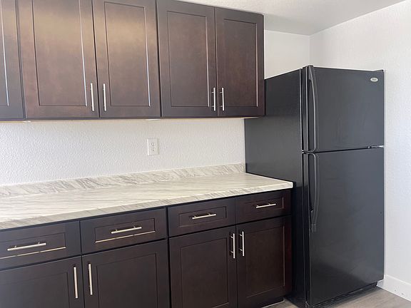 5th image of 2031 W Washington Ave APT 4
