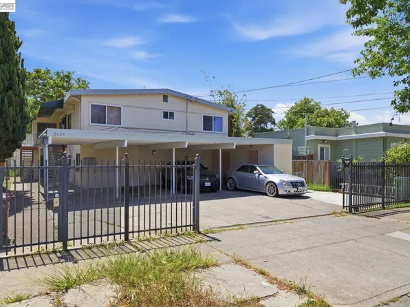 2828 Viola St, Oakland, CA 94619