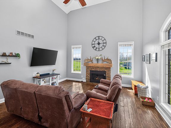 5th image of 201 Squires Pointe Rd