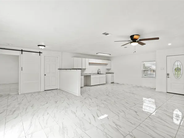 1012 E Butler St, Fort Worth, TX 76110