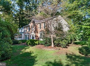 10621 Beechnut Ct, Fairfax Station, VA 22039