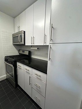 1st image of 442 W 57th St APT 6K