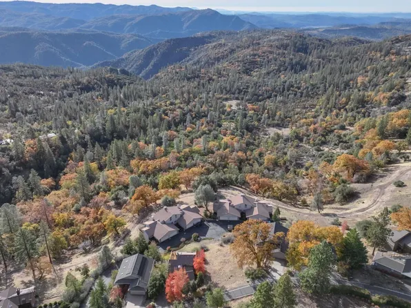 838 Laurel Ln, Murphys, CA 95247