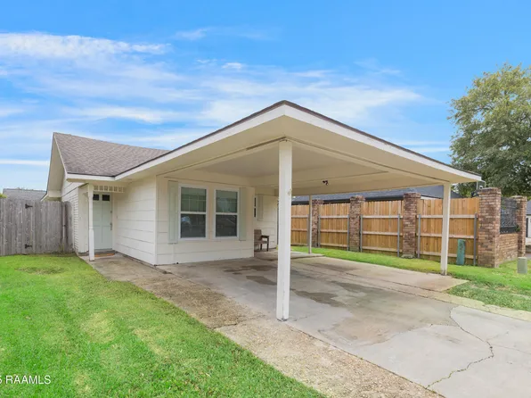 102 Darteze Dr, Lafayette, LA 70508