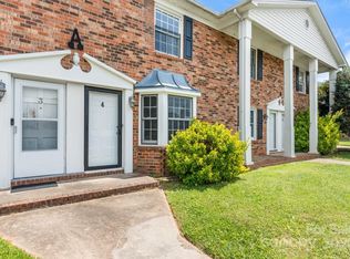 160 17th Street Pl NW, Hickory, NC 28601