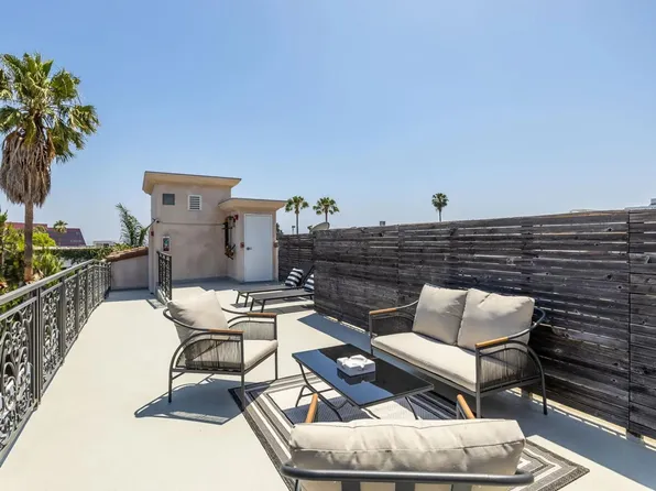 8833 Cynthia, 8833 Cynthia St APT 202, West Hollywood, CA 90069