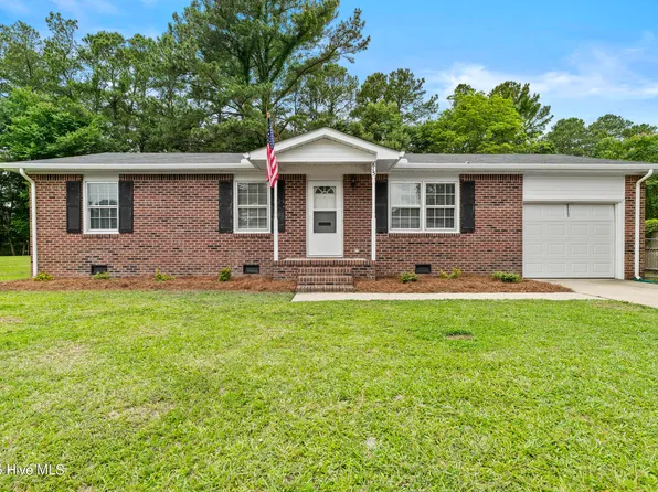 815 Cedar Point Circle, Elizabeth City, NC 27909