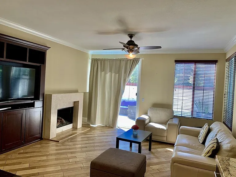 11665 Goetting Ave — Photo 5