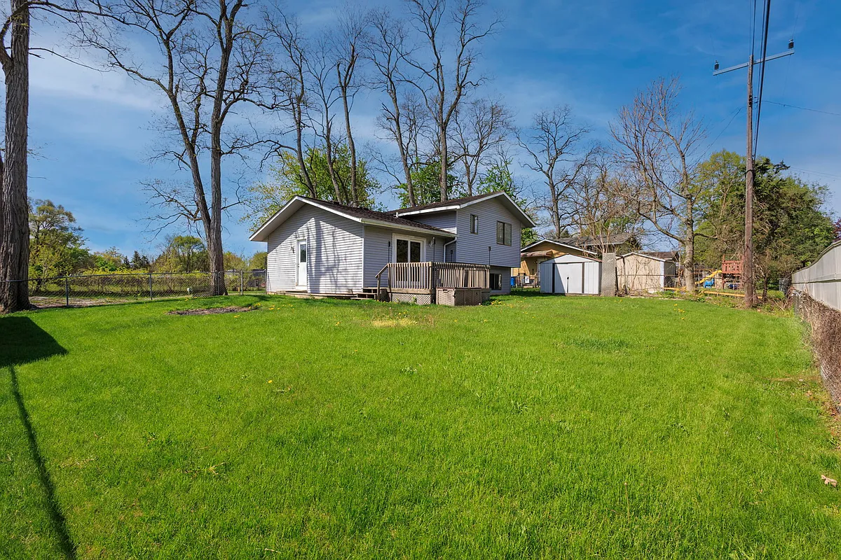 Building Photo - Cedar Island Rd