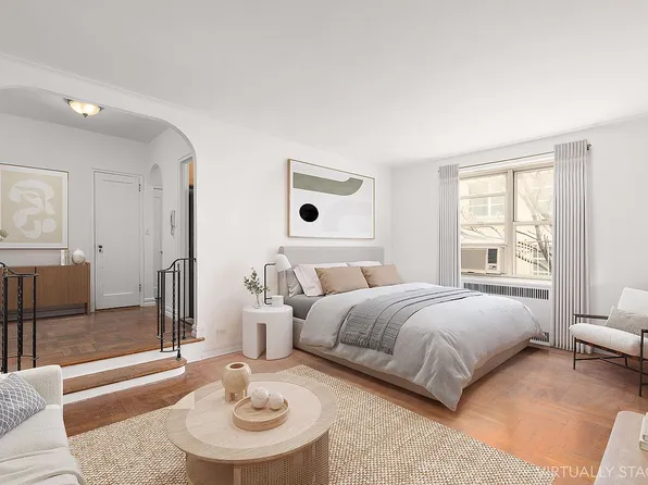 210 W 19th St APT 4H, New York, NY 10011