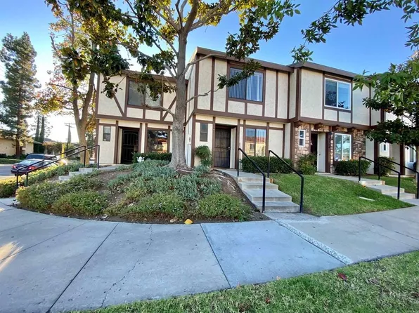 9302 Woodruff Way, Santee, CA 92071