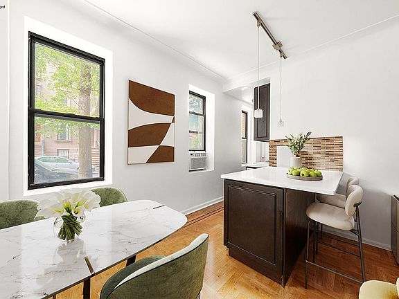 2nd image of 333 4th St APT 1I