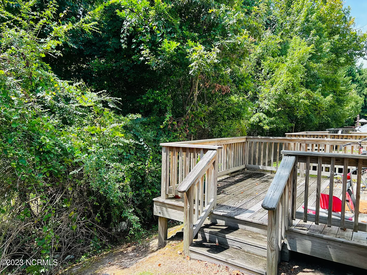 3 bed, 2.5 bath, 1452 sqft, $1,400 — Photo 3