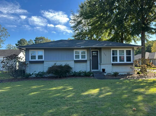 908 Main St W, Hartselle, AL 35640