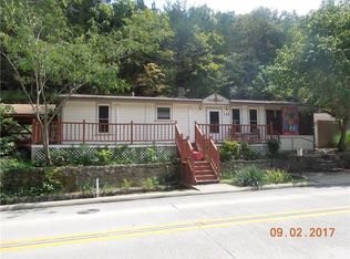 135 N Main St, Eureka Springs, AR 72632