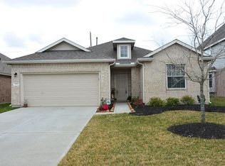 9118 Cavalier Ln, Rosenberg, TX 77469