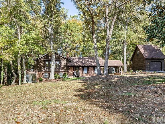 2nd image of 717 Hillandale Ln
