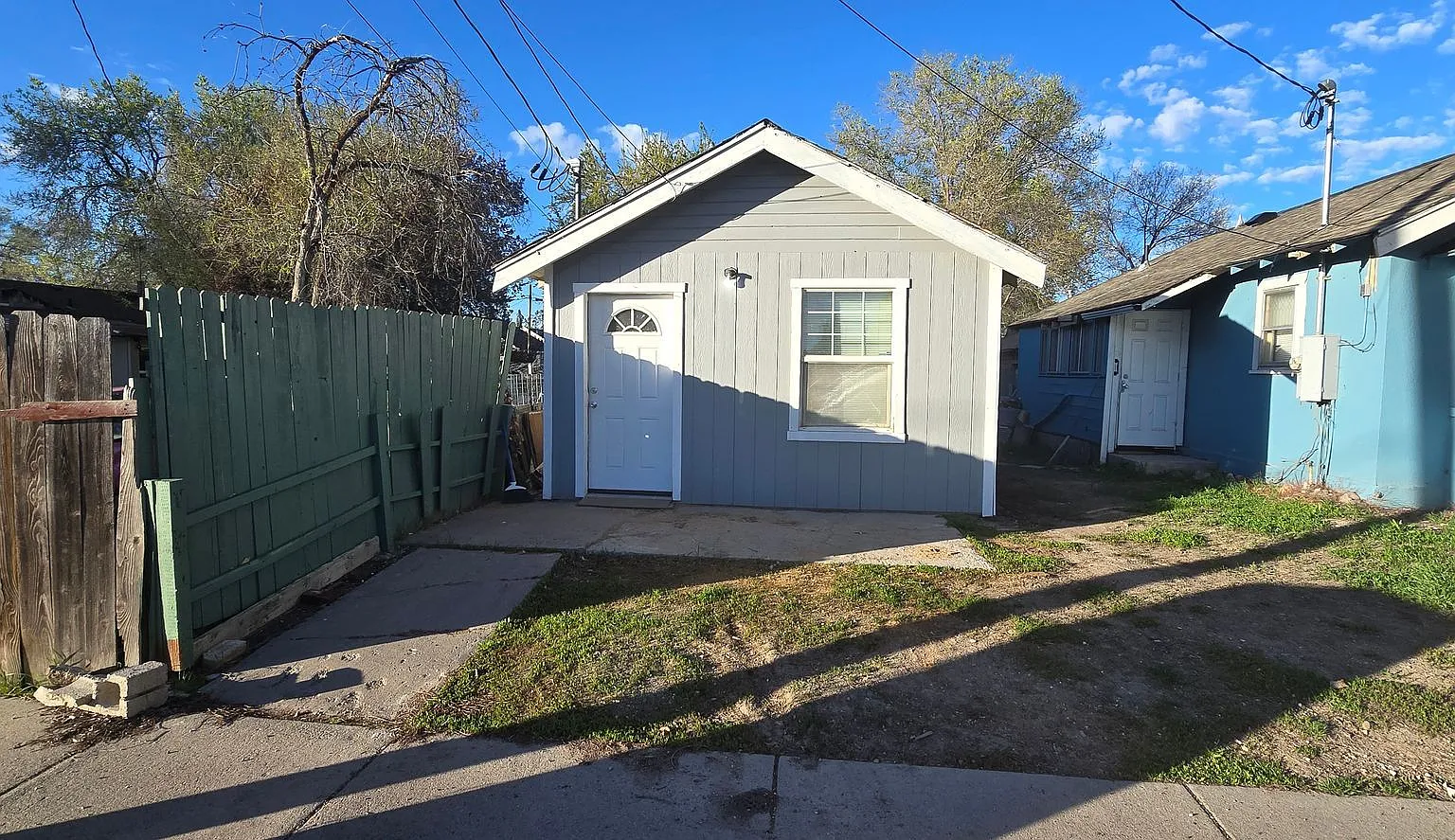 348 Divison Ave — Photo 1
