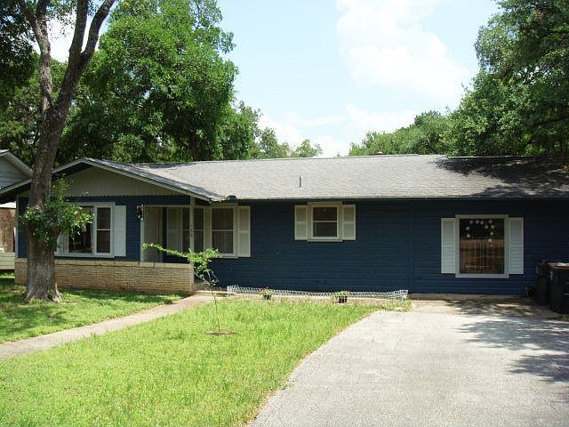 1st image of 130 W Hillcrest Dr
