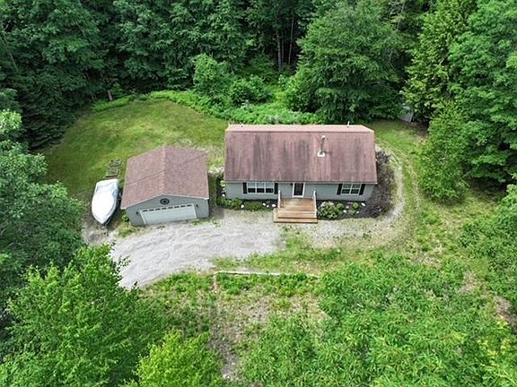 4th image of 95 Hundred Acre Wood Road #9