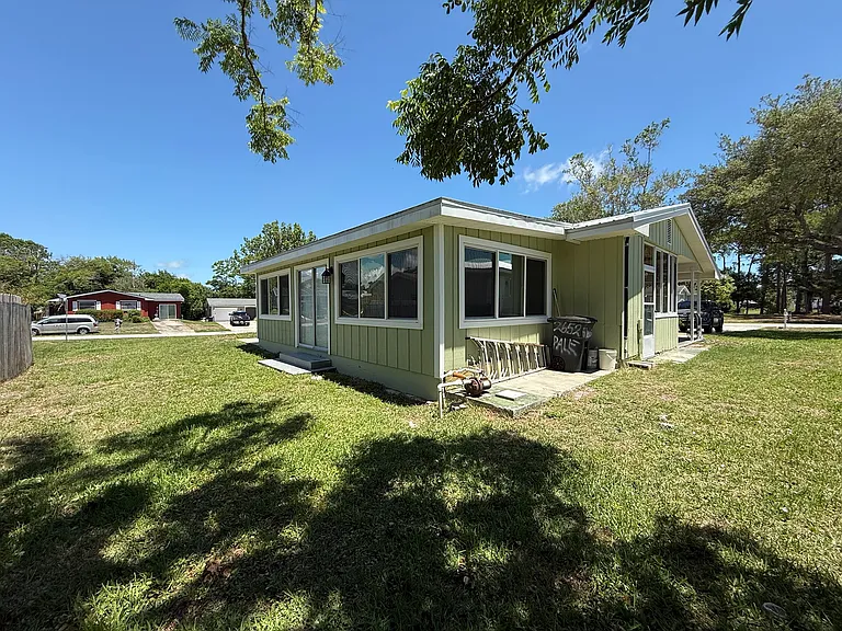 209 Phoenetia Dr — Photo 36