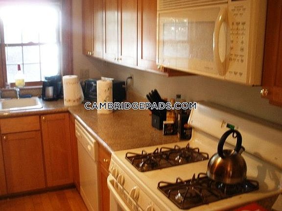 2nd image of 92-94 Gore St #94A