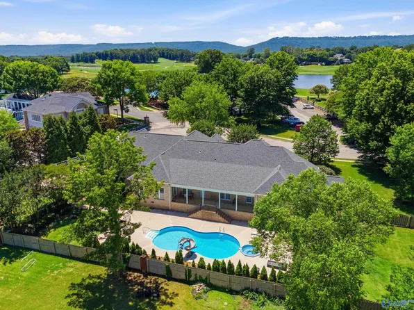 2704 Hampton Cove Way SE, Owens Cross Roads, AL 35763