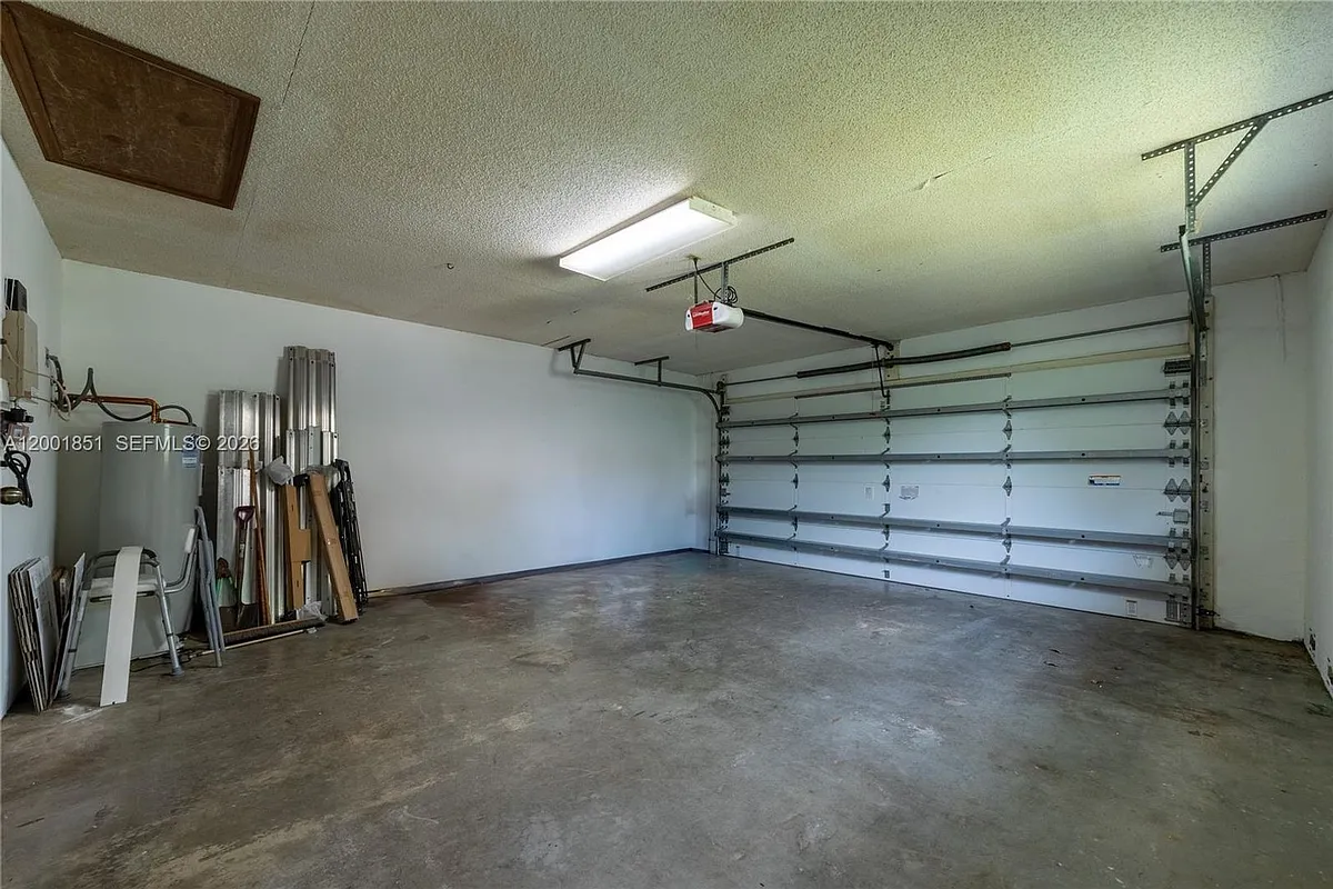 Building Photo - 1006 Sunflower Cir #1006