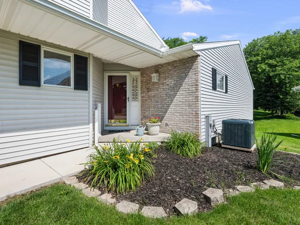 3968 Prairie Ln #0, Bettendorf, IA 52722