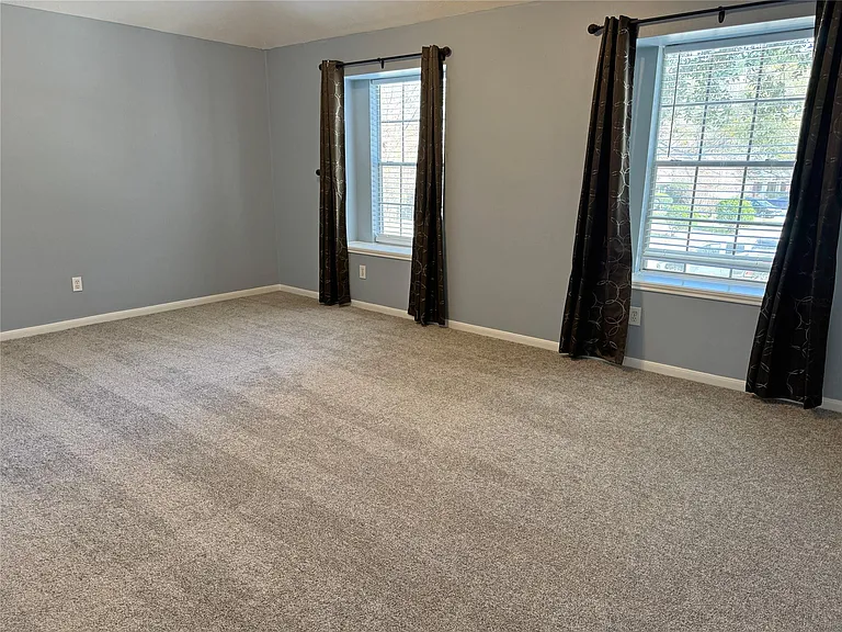 18374 Pine Post Ct — Photo 10