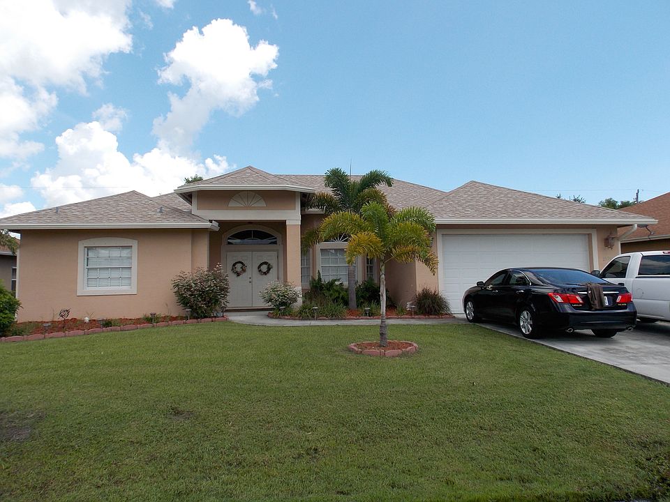 1st image of 2334 SE Heathwood Cir
