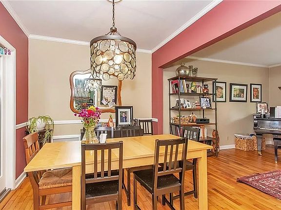 4th image of 7 Wendover Rd