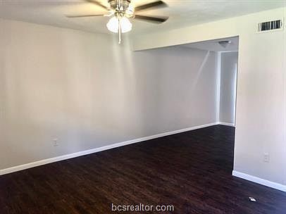 2nd image of 513 Boyett St APT 4