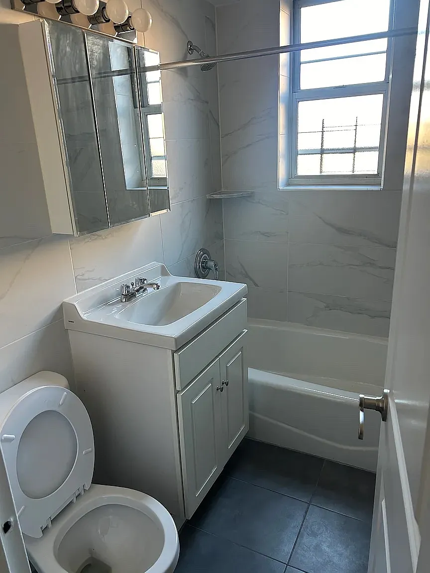 Studio, 500 sqft, $1,775 — Photo 3