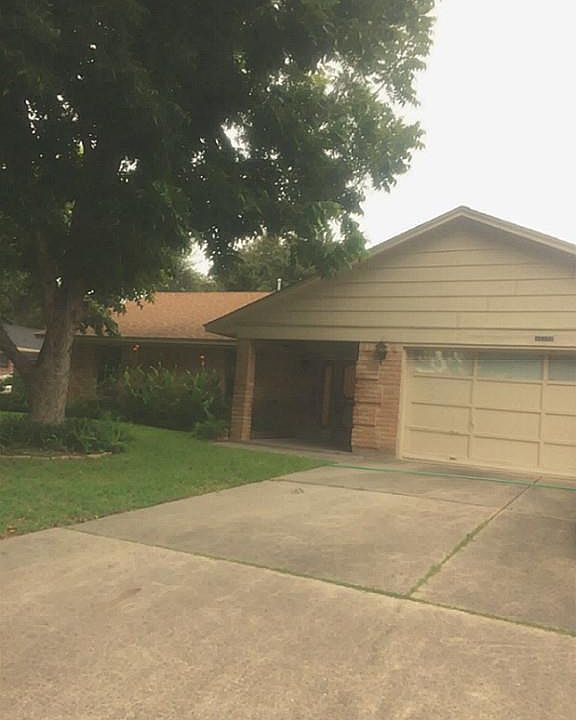 1st image of 31214 Antonia Ln