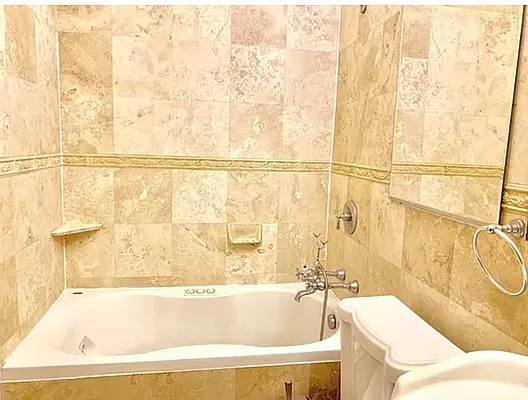 Rented by Nest Seekers International | media 26