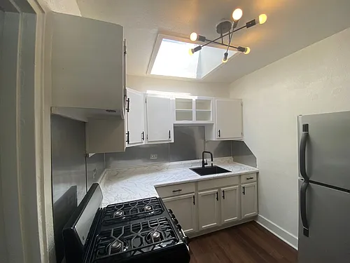 910.5 1st Avenue Photo 1