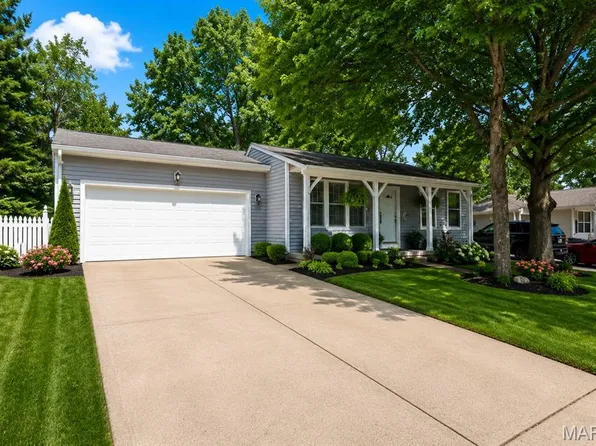 2325 Amarillo Dr, O'Fallon, MO 63368