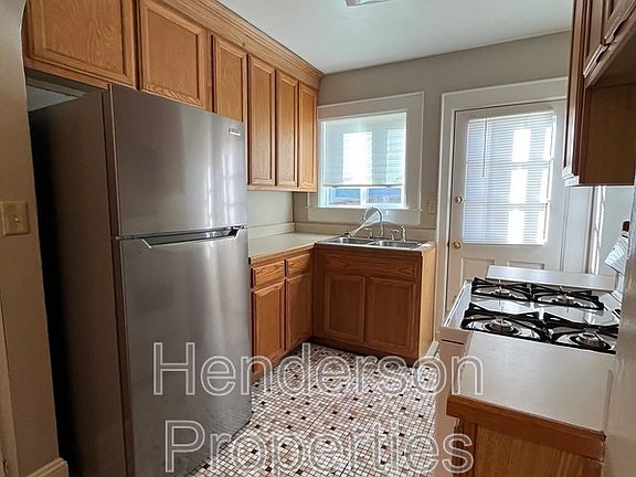 2nd image of 2109 Kenmore Ave