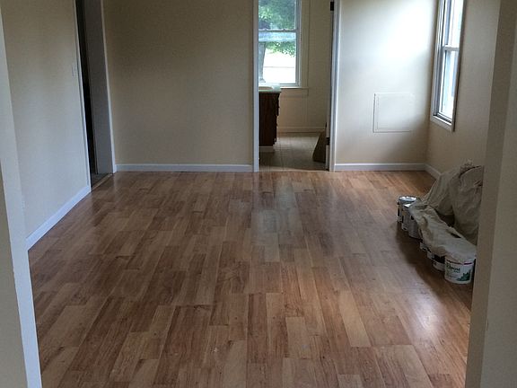 Dining room (leads to kitchen & bath)