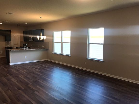 4th image of 433 Galway Bay Ln