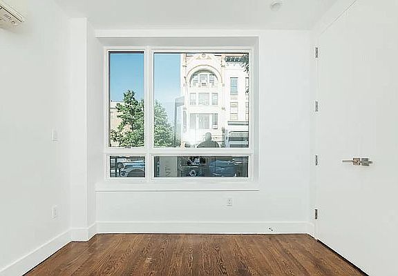 2nd image of 11 Halsey St #1B