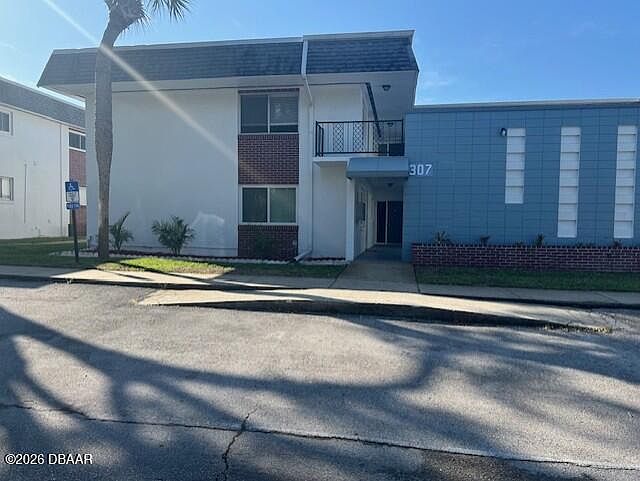 1st image of 307 Ridge Blvd