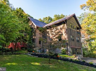 4842 Mountain Top Rd W, New Hope, PA 18938