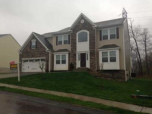 1st image of 1034 Sweet Brier Dr