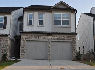 5745 Thornton Dr, Cumming, GA