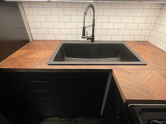 4th image of 2435 S Kedzie Ave Unit 1