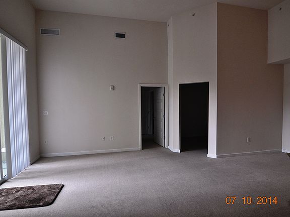 4th image of 1190 Washington St #110